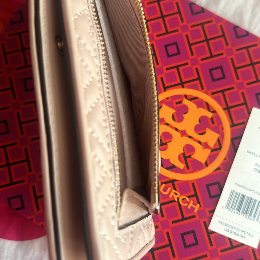 Tory Burch Fleming slim Wallet BNWTs 🥰 in shell pink. - Picture 5 of 5